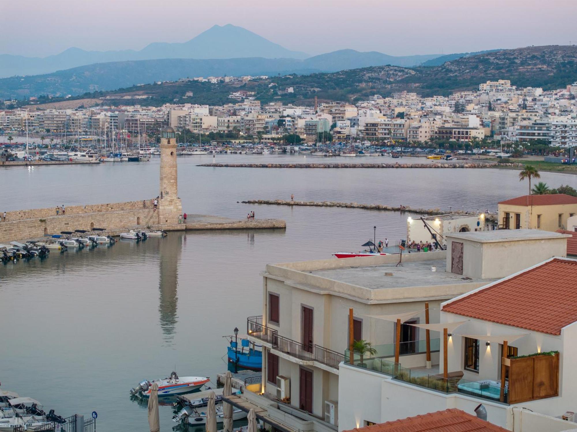 Rettimo Suites, Experience Luxury In The Heart Of Rethymno Buitenkant foto